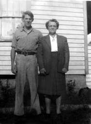 Harold Lacey & Mother.jpg